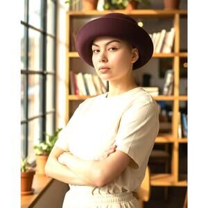 Vintage 1950s  Women Betmar Wool Felt Cloche Hat Brown Floral Trim Flowers USA